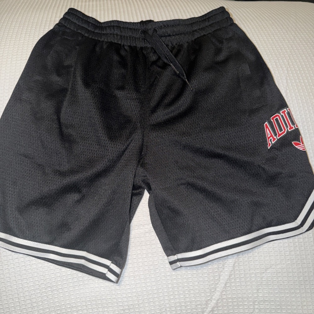 Adidas Youth Boys Shorts Black With Red Adidas Symbol Sz Large